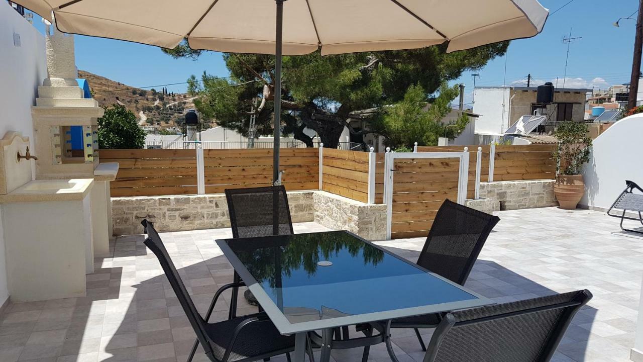 Tanyas Cozy House Villa Kamilari Luaran gambar